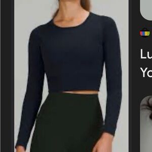 Lululemon Women's Black Ebb to street Crop Top size 6